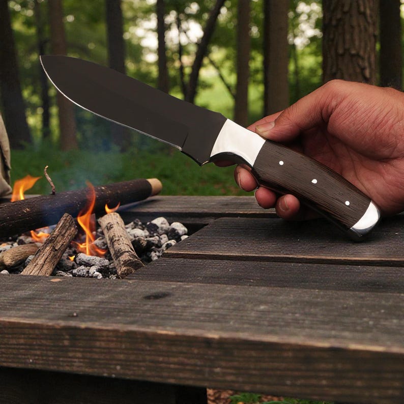 Wenge wood handle detail on the 440C survival knife set