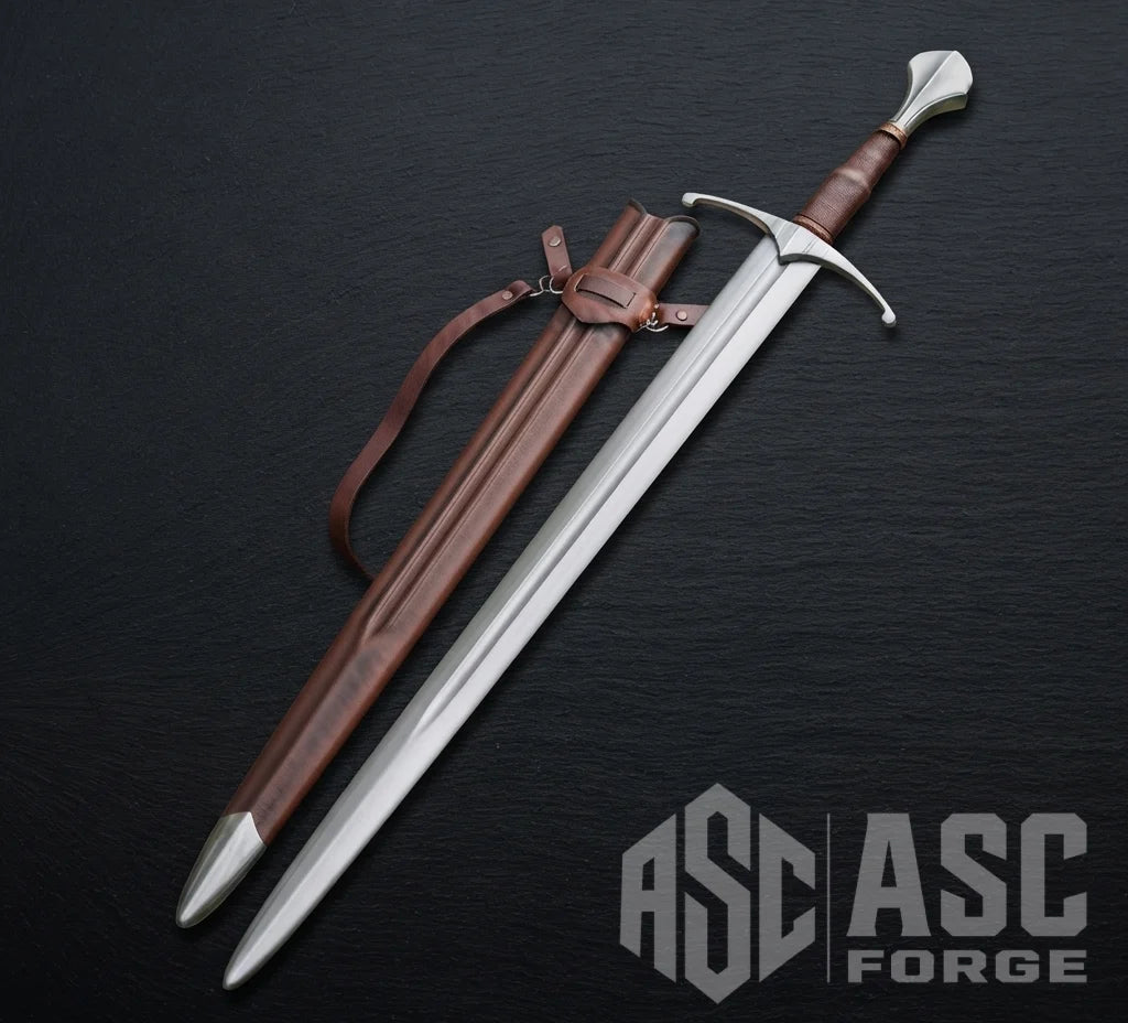 6150 carbon steel arming sword hilt and cross guard detail