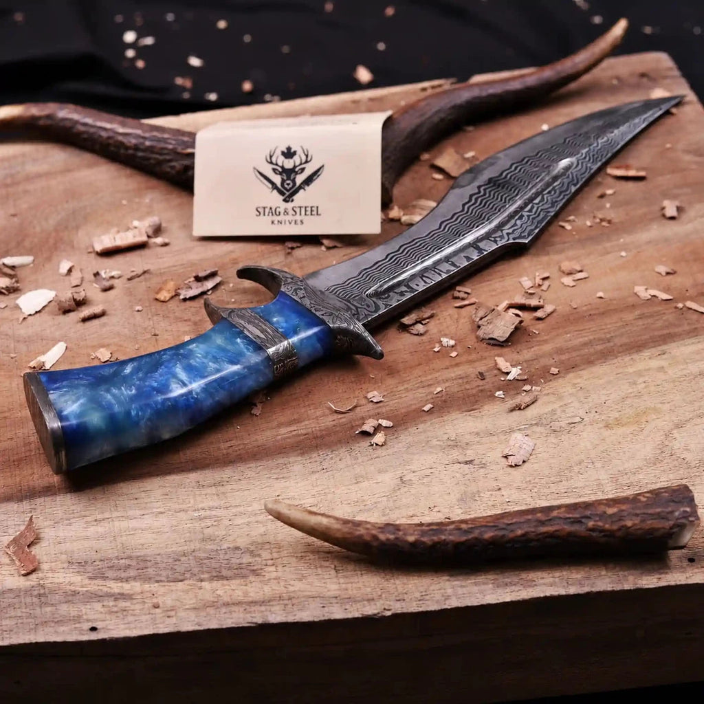 Handmade Damascus Finger Guard Bowie Knife | 10" San Mai VG10/15N20 Steel | Resin Handle with Italian Leather Sheath – Collector's Gift Knife