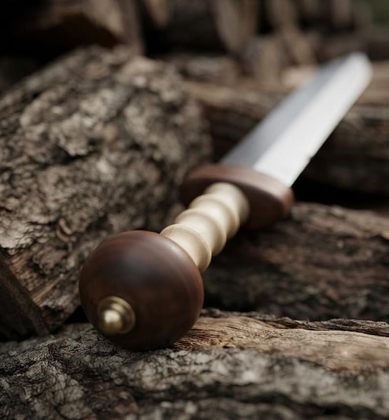 Roman Gladius Sword – Handcrafted Steel Blade, Wooden Handle, Leather Scabbard (Display Piece)
